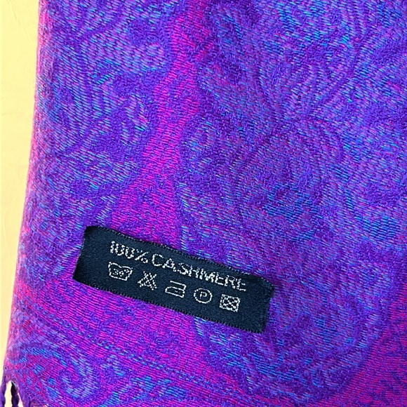 Vintage 💯 Cashmere Pashmina-6ft Long 13" Wide - Picture 2 of 9